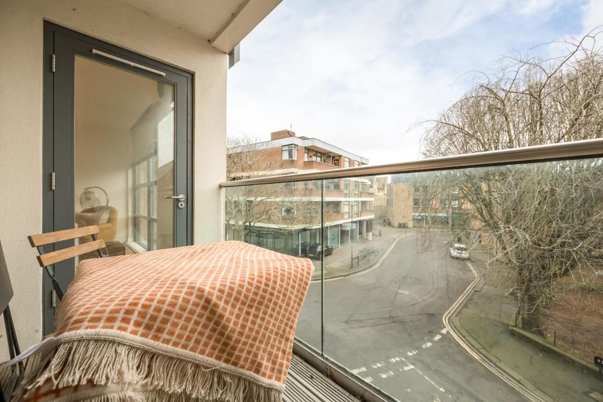 Modern Flat, Oxford City Centre Экстерьер фото